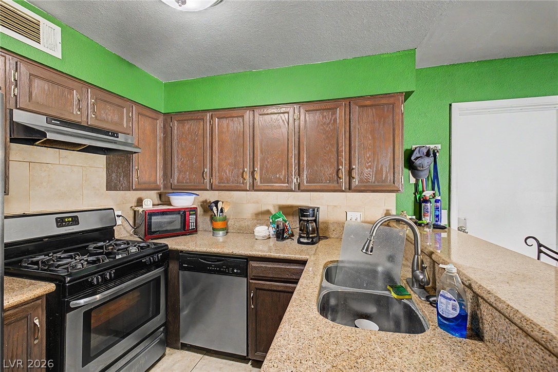6556 Figtree Road Las Vegas NV 89108