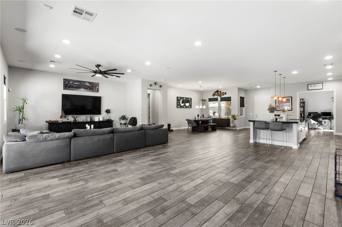 327 Castle Wynd Avenue Las Vegas NV 89183