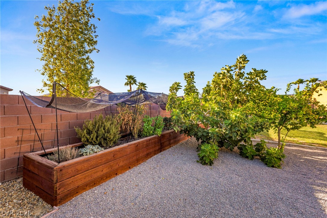 327 Castle Wynd Avenue Las Vegas NV 89183