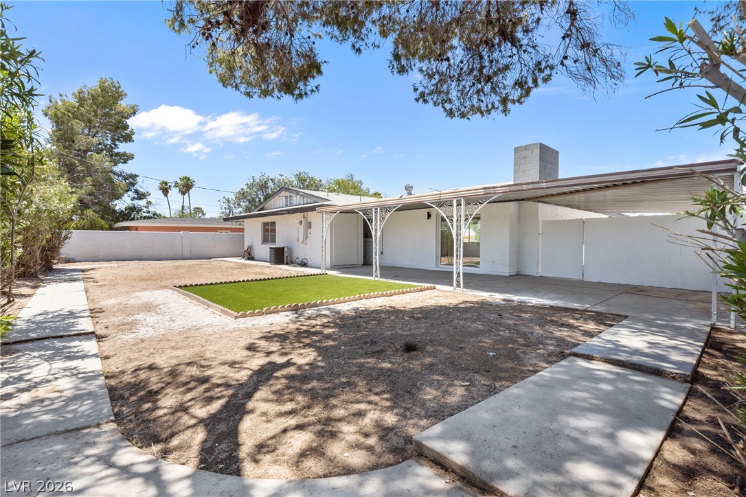 3200 Silver Saddle Street Las Vegas NV 89169
