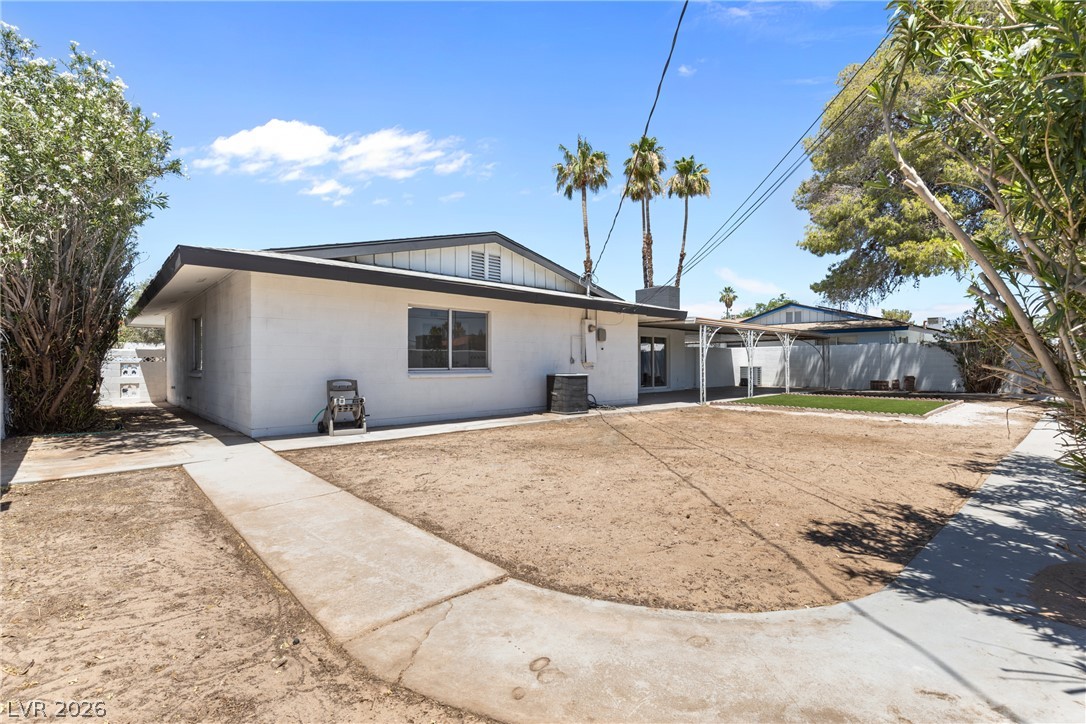 3200 Silver Saddle Street Las Vegas NV 89169