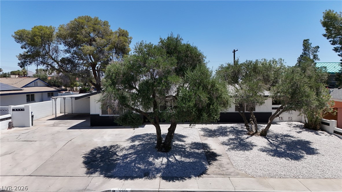 3200 Silver Saddle Street Las Vegas NV 89169