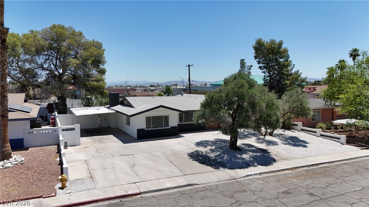 3200 Silver Saddle Street Las Vegas NV 89169