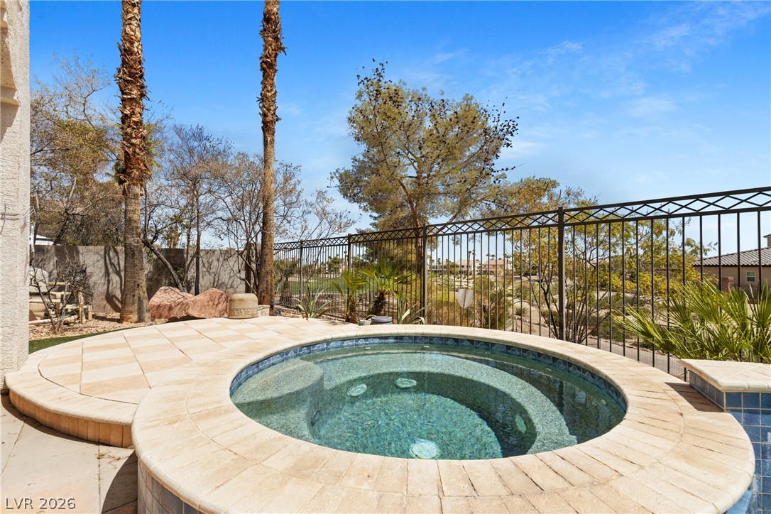 32 Cascade Lake Street Las Vegas NV 89148