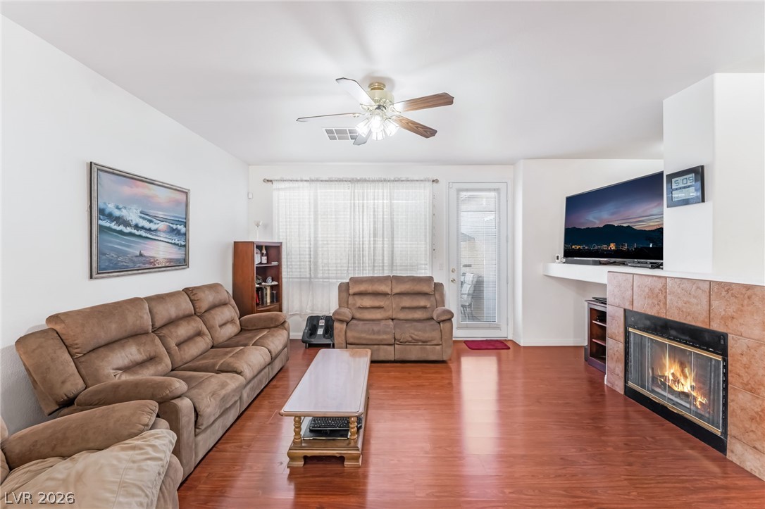 1712 Stonefield Street Las Vegas NV 89144