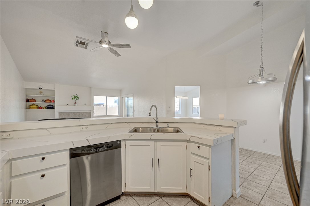 904 Serpentina Avenue Las Vegas NV 89123