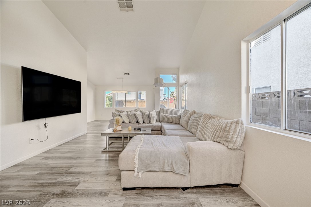 904 Serpentina Avenue Las Vegas NV 89123