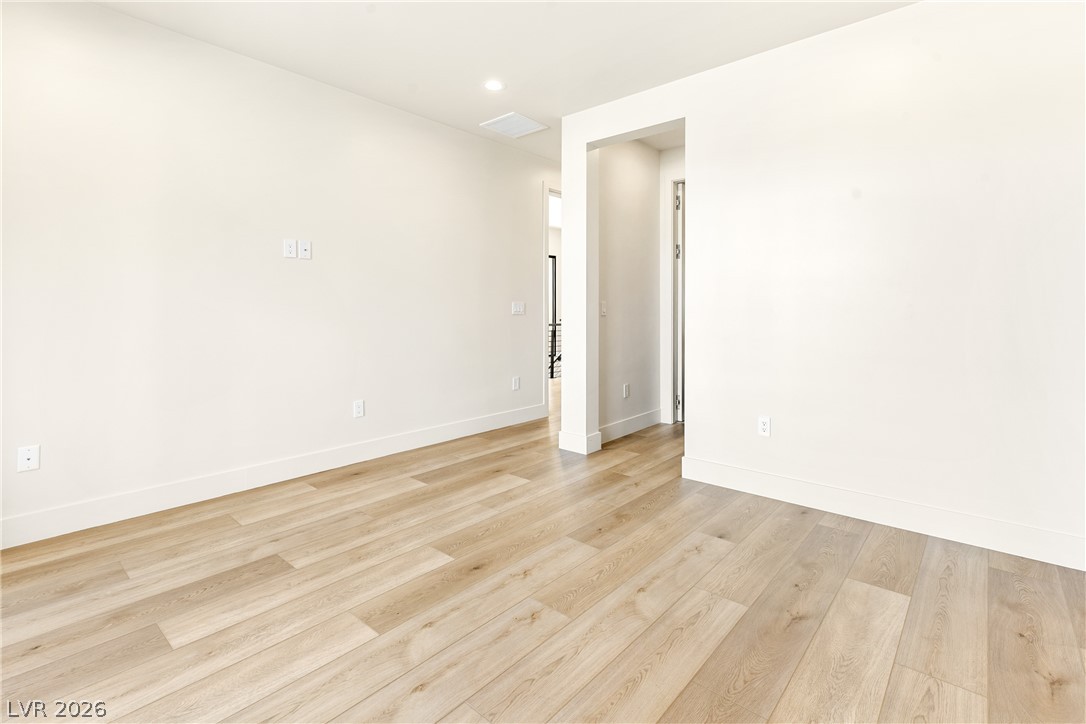 2847 Queens Courtyard Drive Las Vegas NV 89109