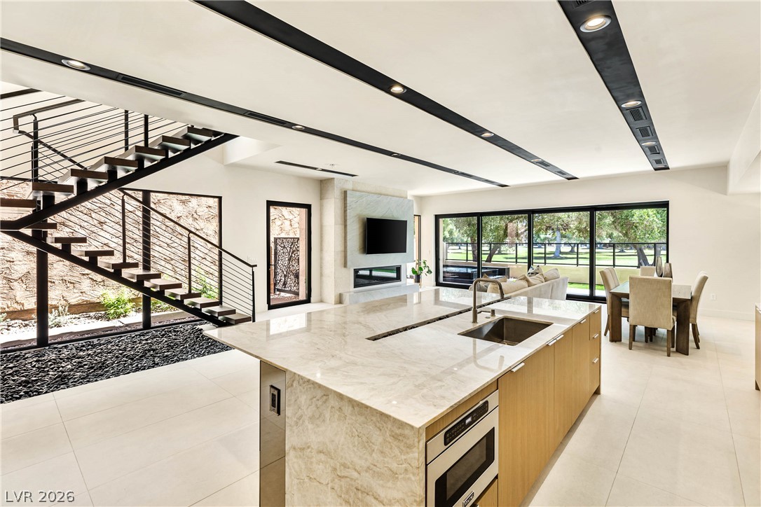 2847 Queens Courtyard Drive Las Vegas NV 89109