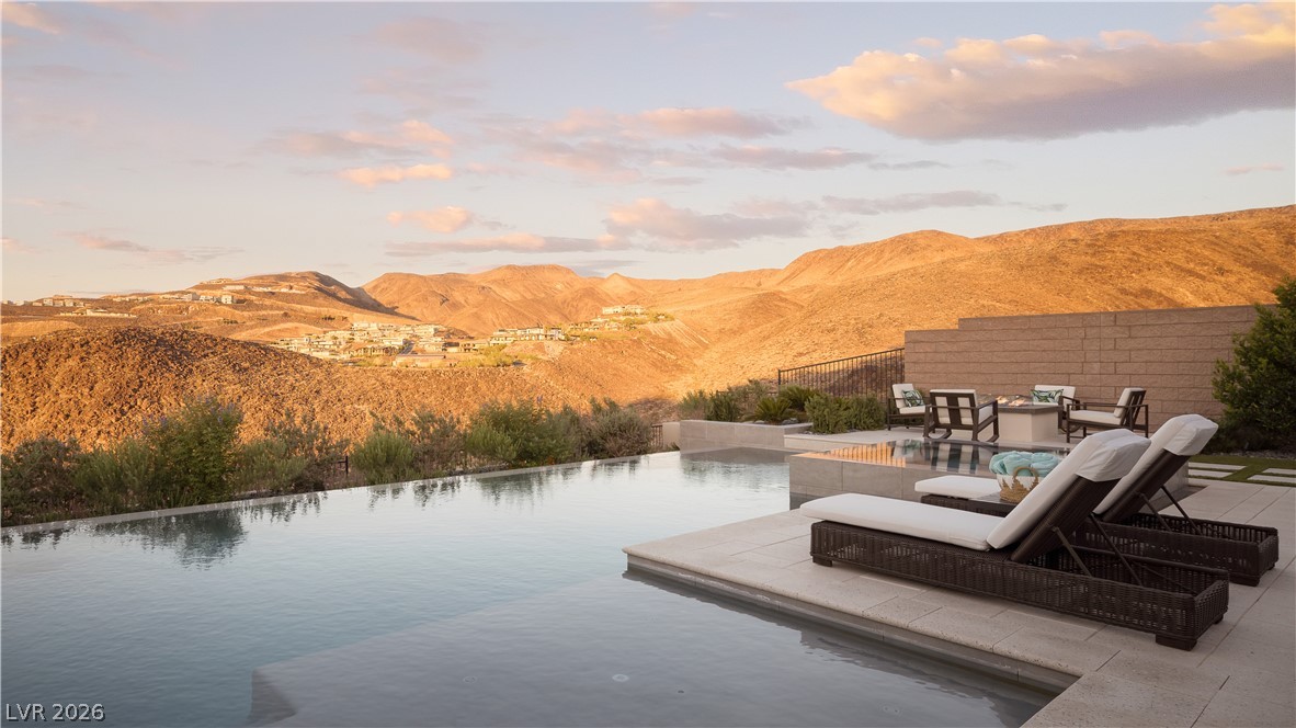 678 Blackrock Rim Drive Henderson NV 89012