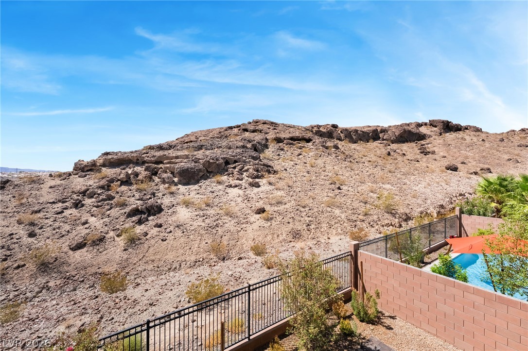 37 Strada Moscato Henderson NV 89011