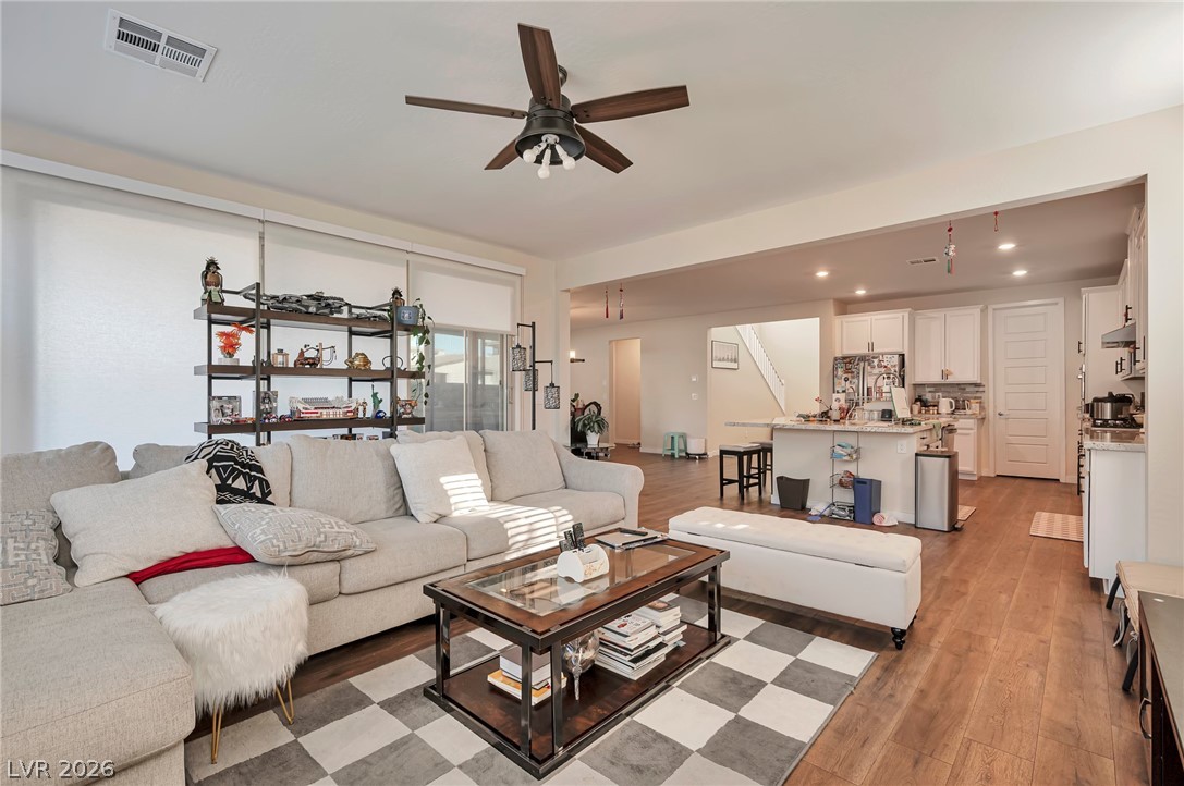 752 Tallgrass Street Las Vegas NV 89138