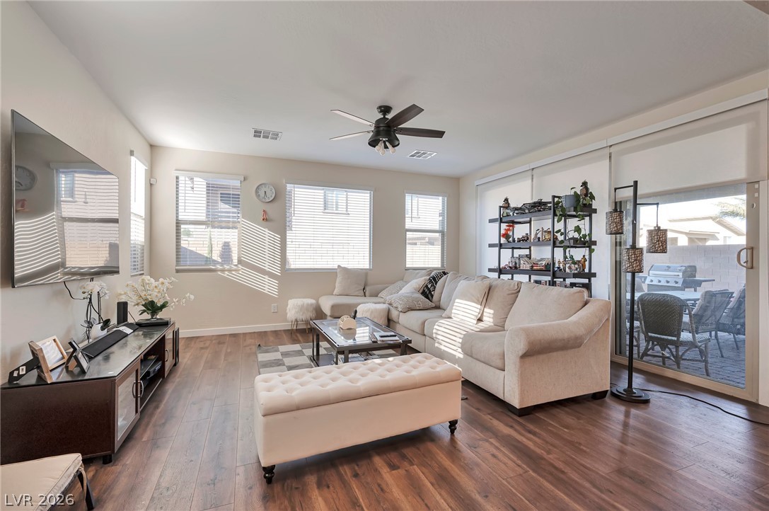 752 Tallgrass Street Las Vegas NV 89138