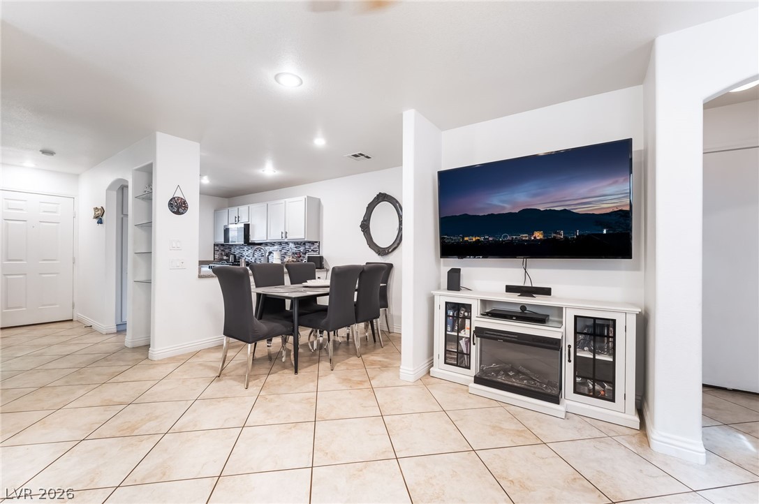 10374 Baby Bud Street Las Vegas NV 89183