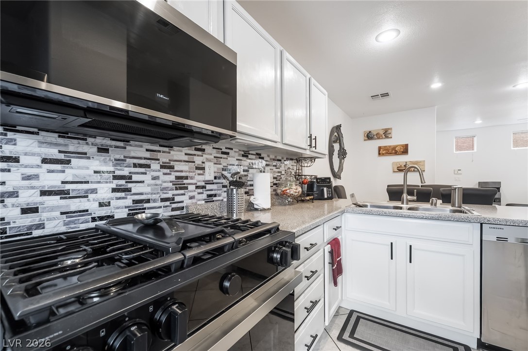 10374 Baby Bud Street Las Vegas NV 89183