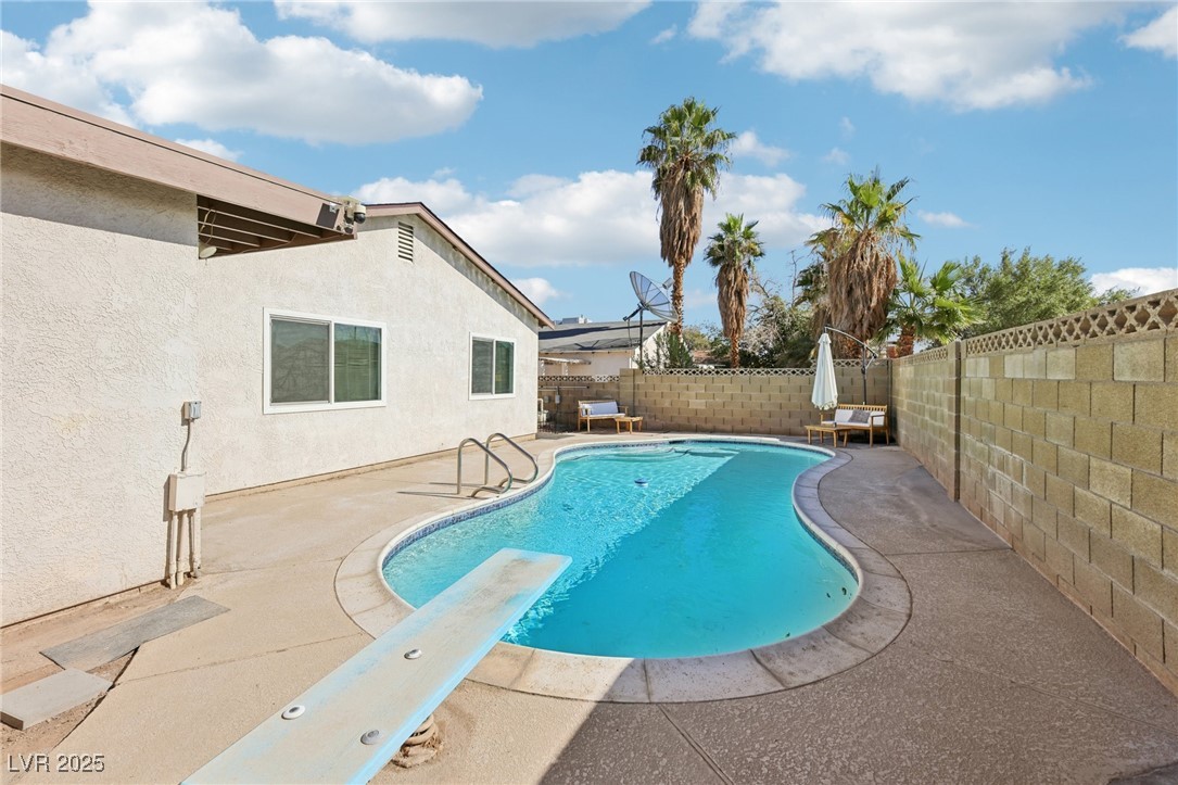 7247 Pleasant View Avenue Las Vegas NV 89147