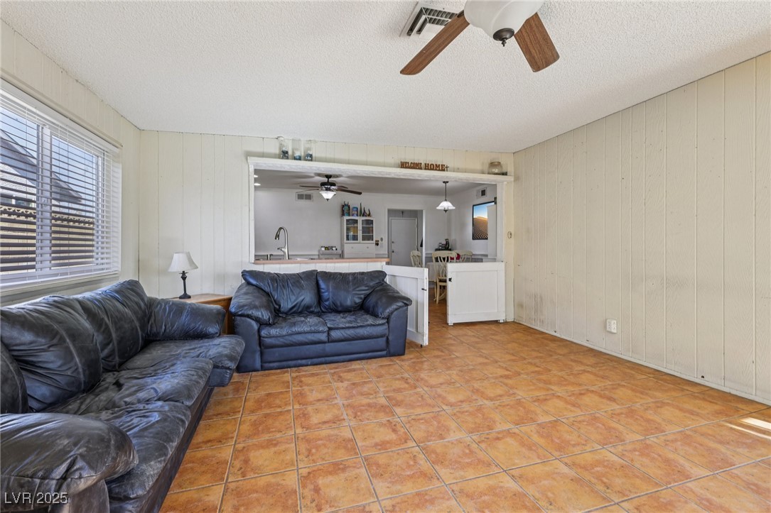 7247 Pleasant View Avenue Las Vegas NV 89147