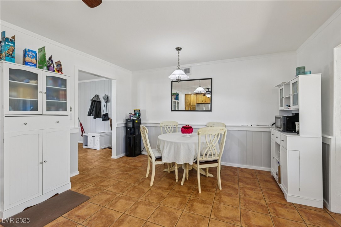 7247 Pleasant View Avenue Las Vegas NV 89147