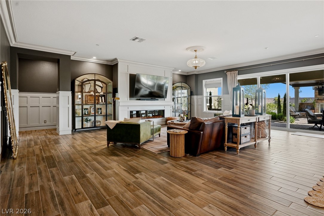 8535 Longmire Avenue Las Vegas NV 89143
