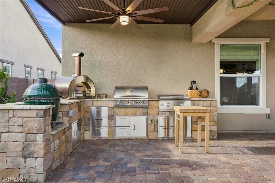 8535 Longmire Avenue Las Vegas NV 89143