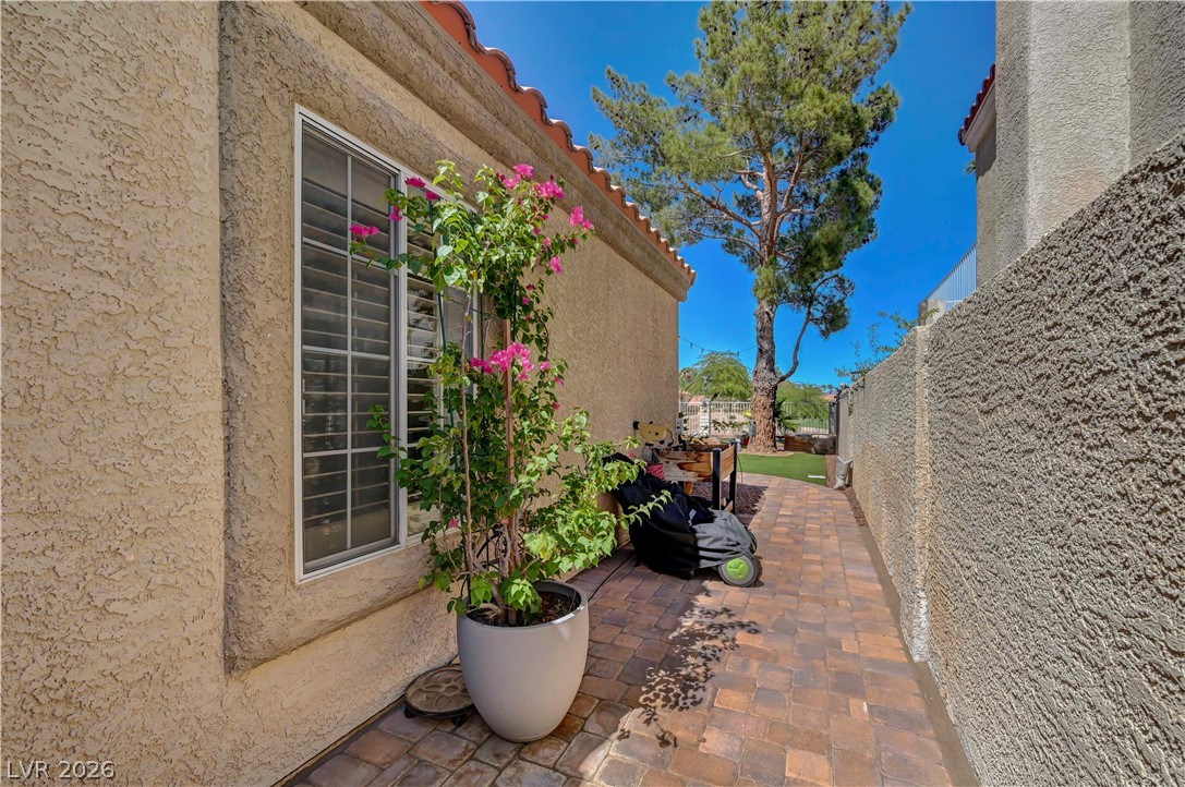 5260 Drifting Dunes Drive Las Vegas NV 89149