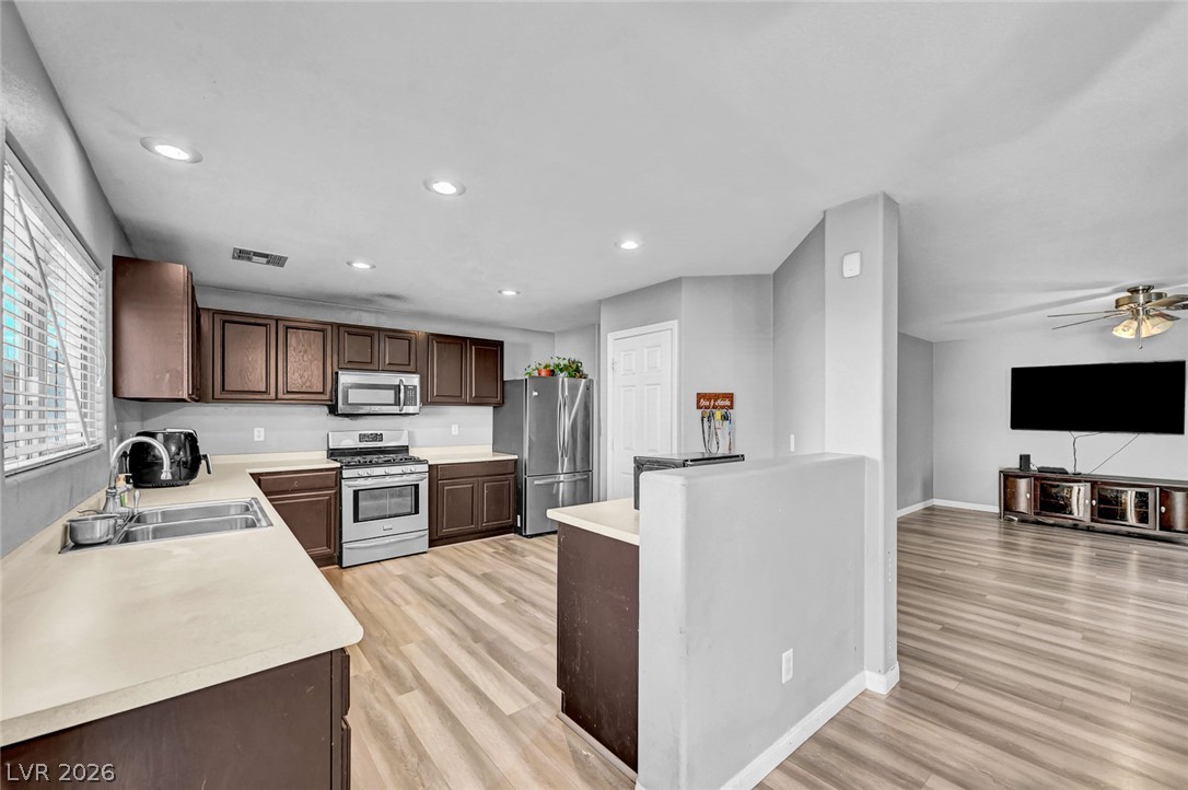 3966 Shimmering Plains Street Las Vegas NV 89129