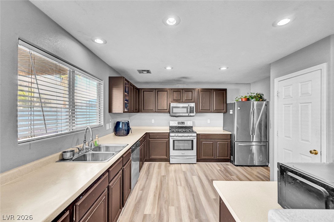 3966 Shimmering Plains Street Las Vegas NV 89129