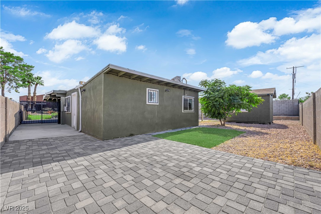 1724 Palora Avenue Las Vegas NV 89169