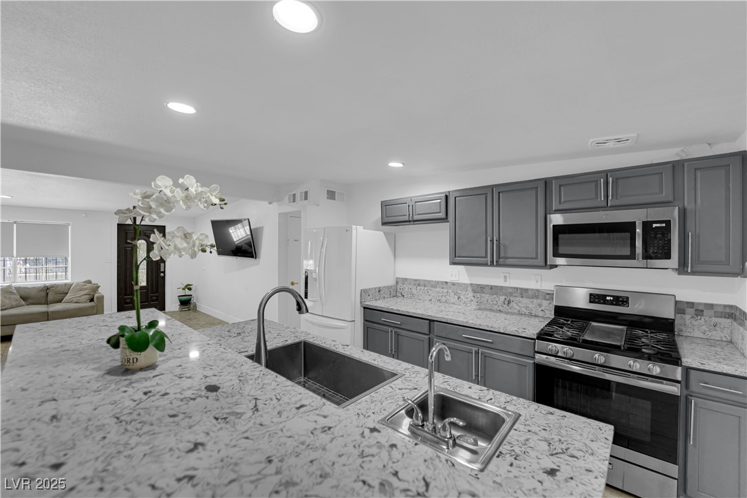 1724 Palora Avenue Las Vegas NV 89169