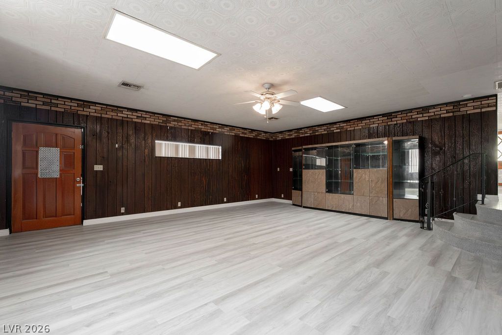 5185 Sun Valley Drive Las Vegas NV 89122