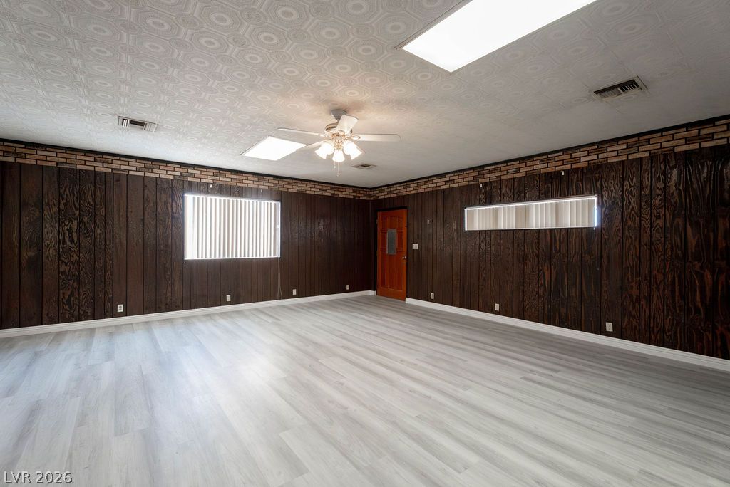 5185 Sun Valley Drive Las Vegas NV 89122