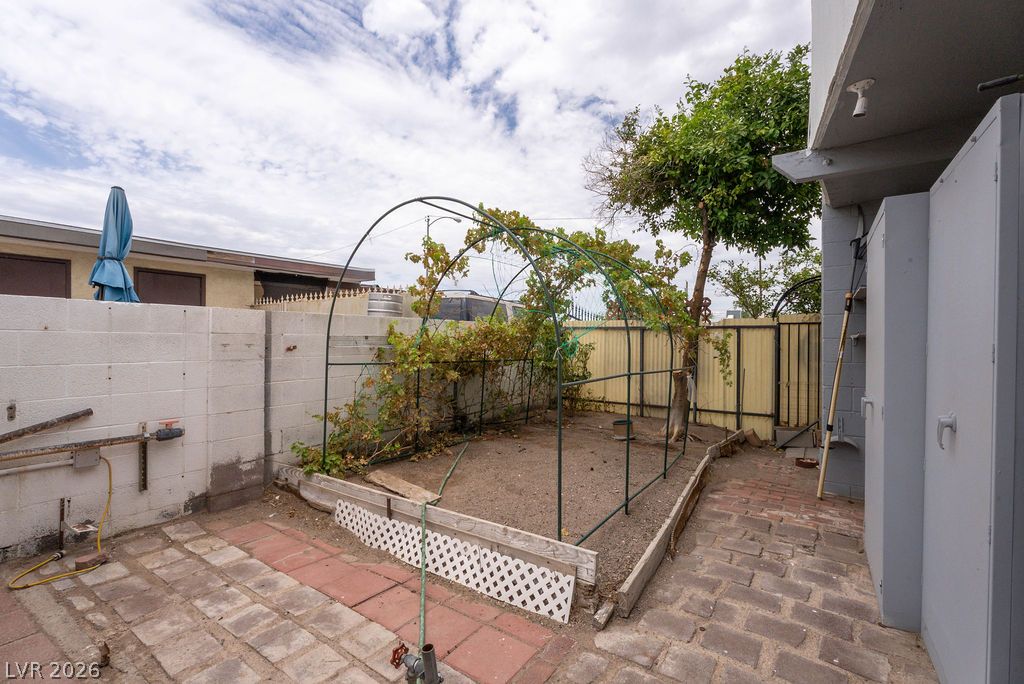 5185 Sun Valley Drive Las Vegas NV 89122