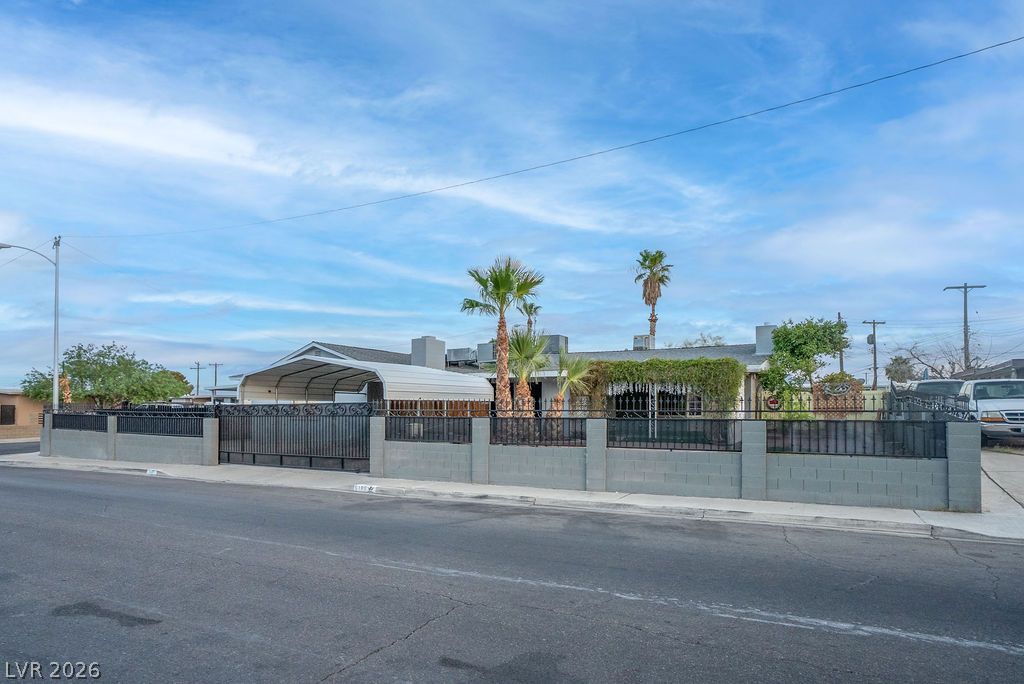 5185 Sun Valley Drive Las Vegas NV 89122
