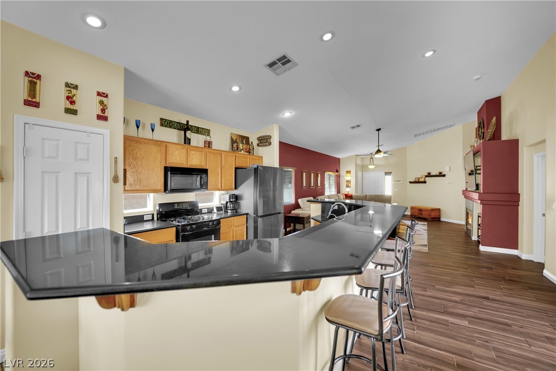 86 Harbor Coast Street Las Vegas NV 89148