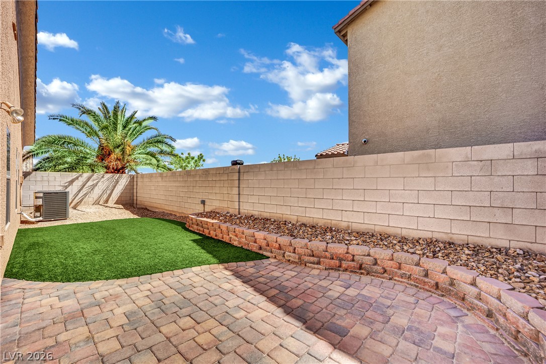 86 Harbor Coast Street Las Vegas NV 89148