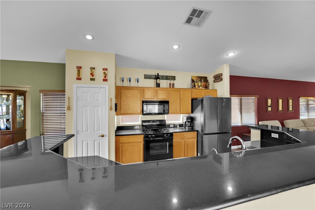 86 Harbor Coast Street Las Vegas NV 89148