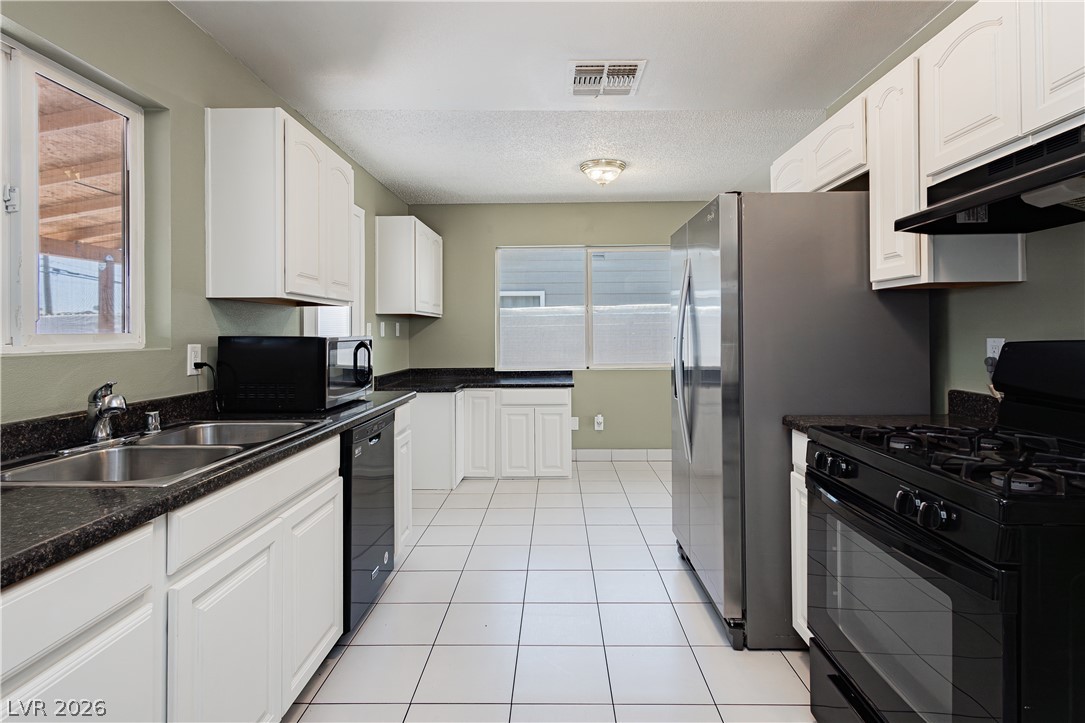 1904 West Carey Avenue North Las Vegas NV 89032