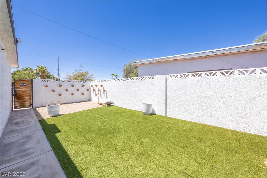 1310 Eastwood Drive Las Vegas NV 89104