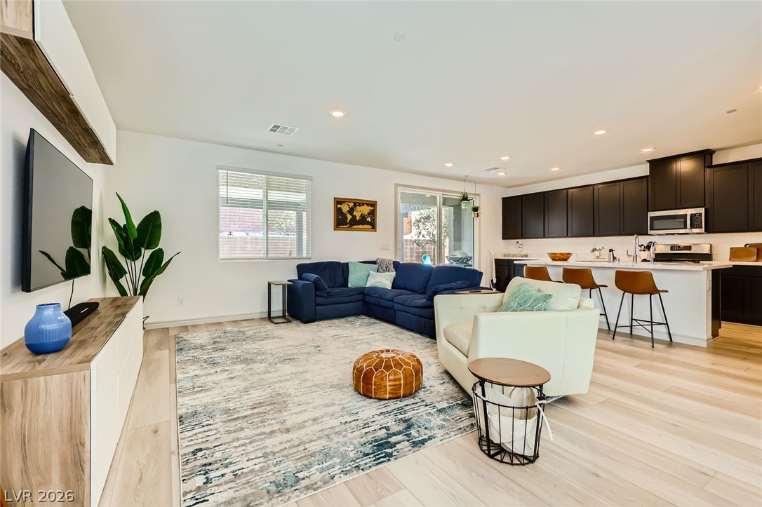 1289 Valencia Cliffs Avenue Henderson NV 89012