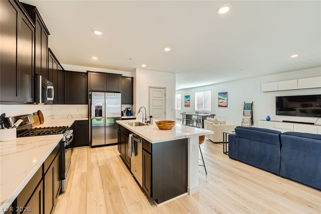 1289 Valencia Cliffs Avenue Henderson NV 89012