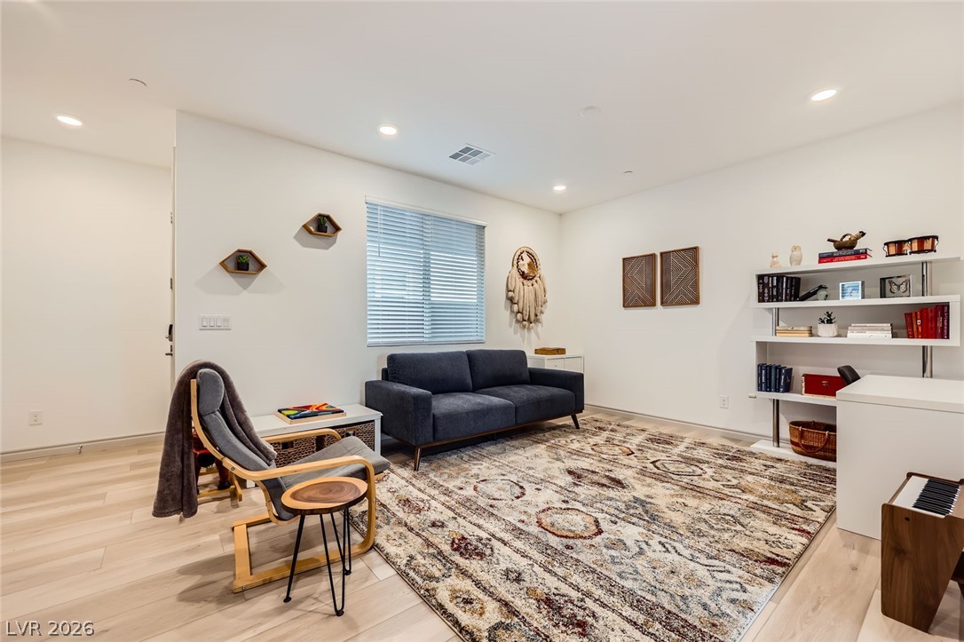 1289 Valencia Cliffs Avenue Henderson NV 89012
