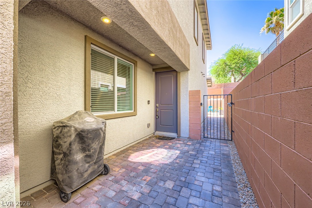 1289 Valencia Cliffs Avenue Henderson NV 89012