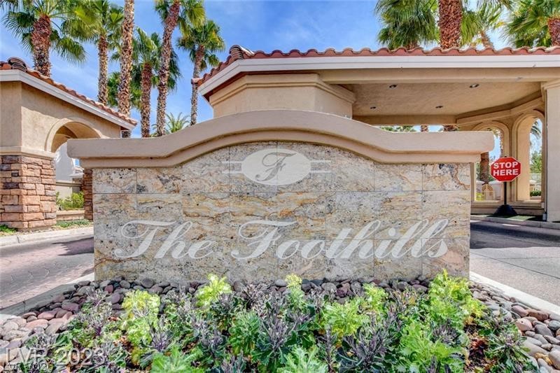 9565 Marina Valley Avenue Las Vegas NV 89147