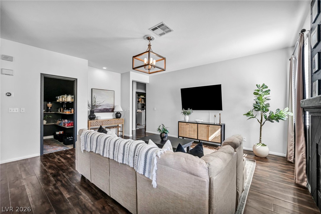 5516 Green Willow Street Las Vegas NV 89130