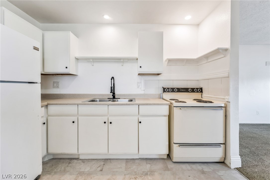 242 Nebraska Avenue Henderson NV 89015