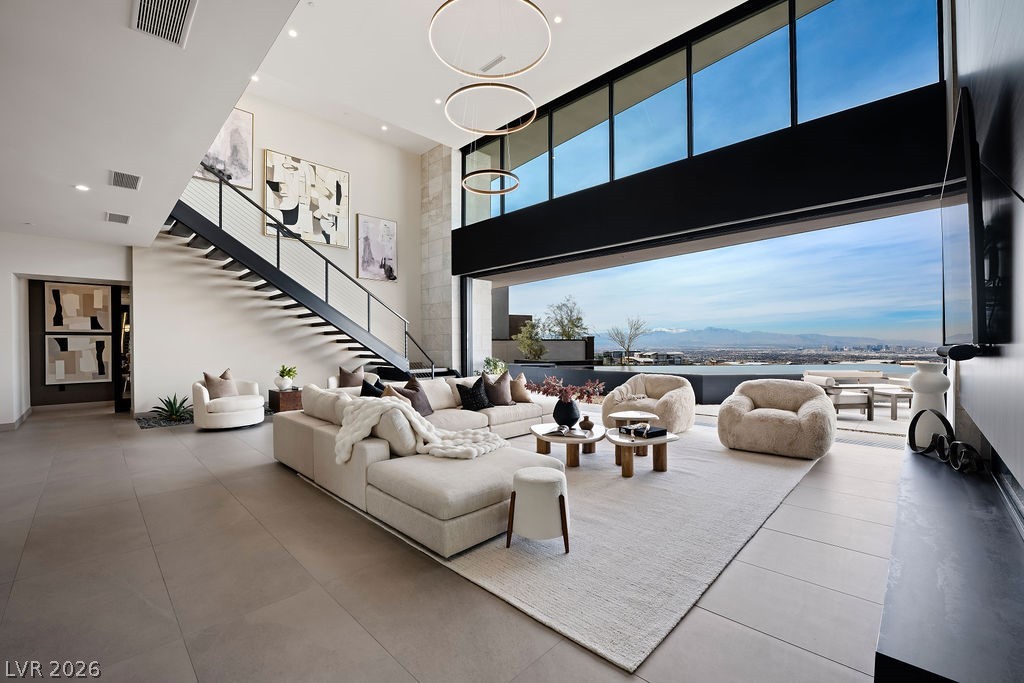 12 Chisel Crest Court Henderson NV 89012