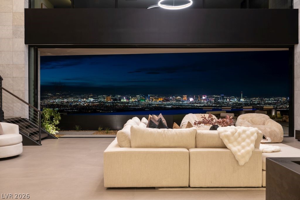 12 Chisel Crest Court Henderson NV 89012