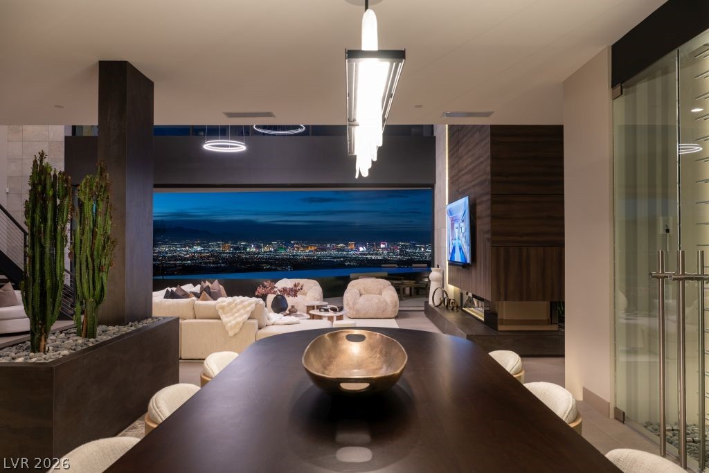 12 Chisel Crest Court Henderson NV 89012