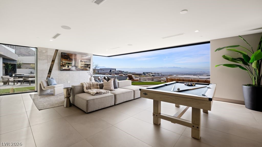 12 Chisel Crest Court Henderson NV 89012
