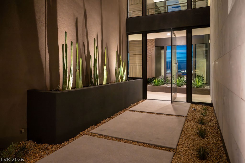12 Chisel Crest Court Henderson NV 89012